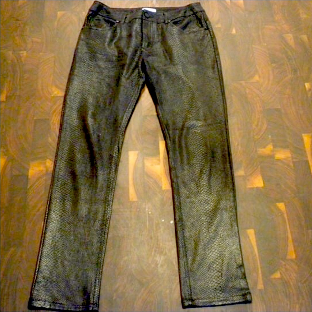 Snakeskin print black pants size 6